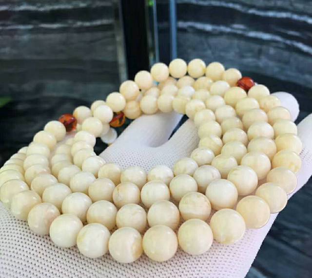 蜜蠟項鏈108的特點以及佩戴技巧，你知道嗎？