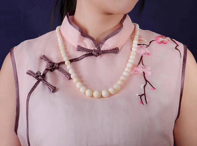 琥珀蜜蠟項鏈