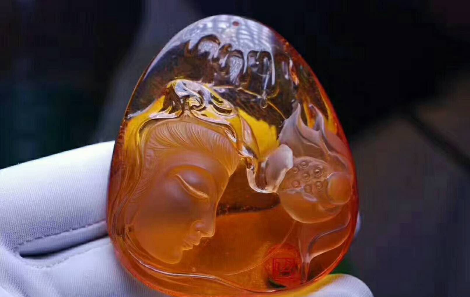 蜜蠟與琥珀的區別，&#8221;千年琥珀，萬年蜜蠟&#8221;靠譜嗎？