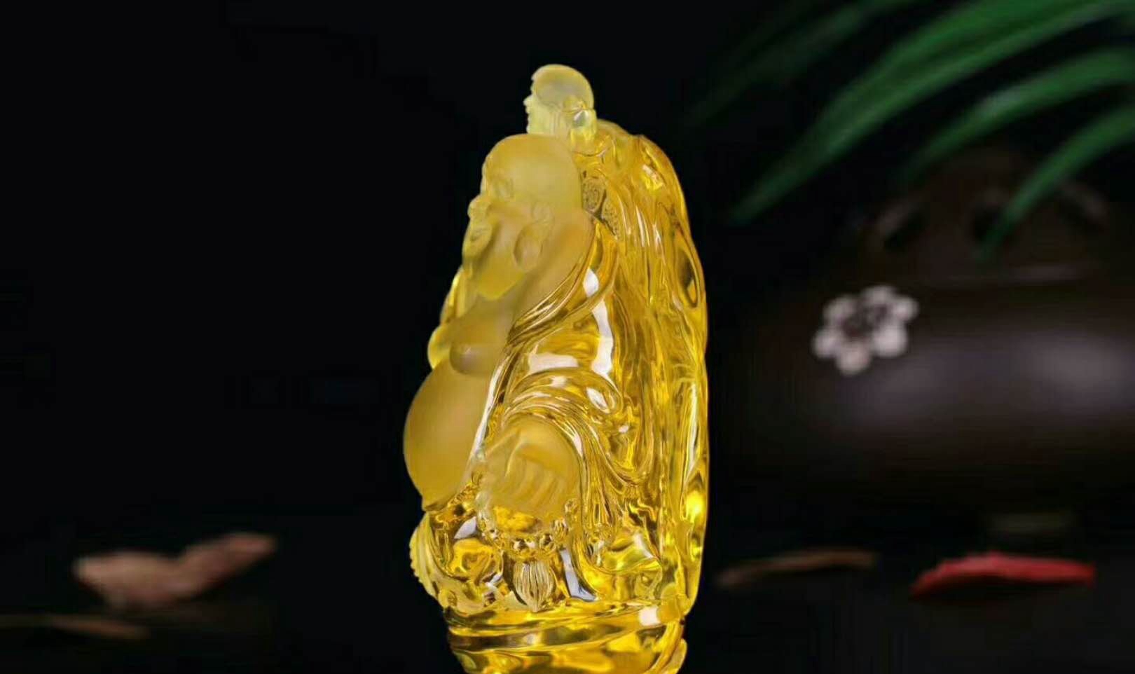 琥珀跟蜜蠟的區別，蜜蠟戴久了會變透明？