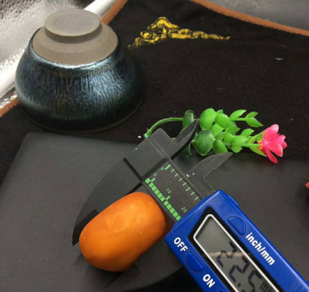 老蜜蠟手串價格及圖片，老蜜蠟如何保養？