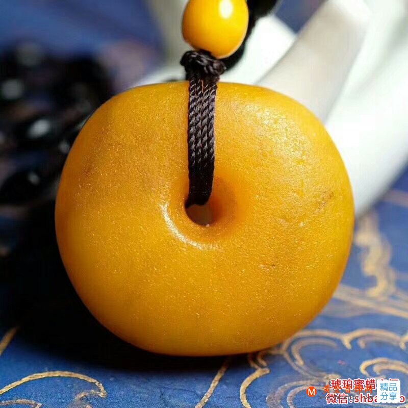 老蜜蠟價格雖貴，更貴的卻是背后的故事！