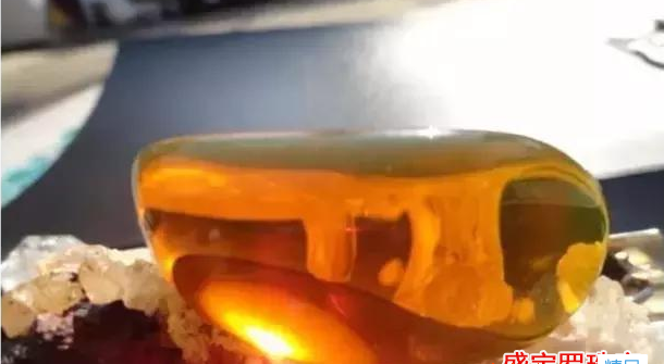 血紅茶琥珀價格