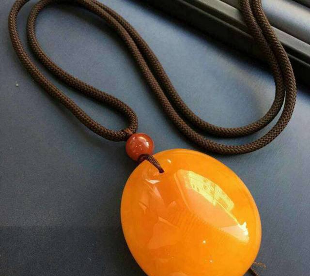 極品蜜蠟圖片欣賞，好蜜蠟你要這么挑！