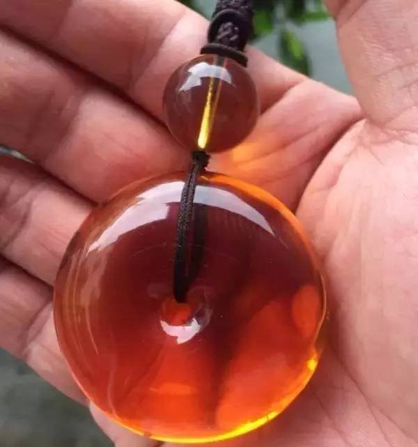 血茶琥珀有收藏價值嗎，不了解的看過來