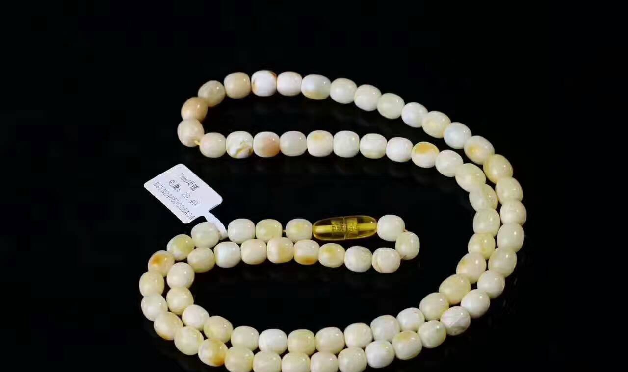 花白蜜蠟多少錢一克，什么時候購買最便宜？