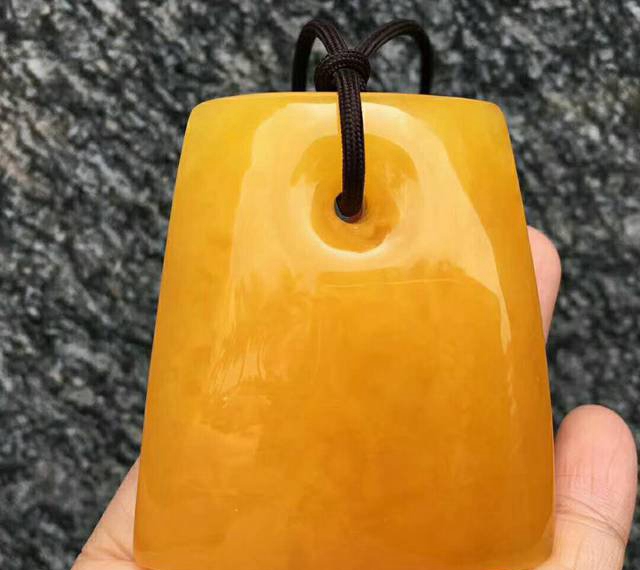 雞油蜜蠟的來歷，你都知道嗎？