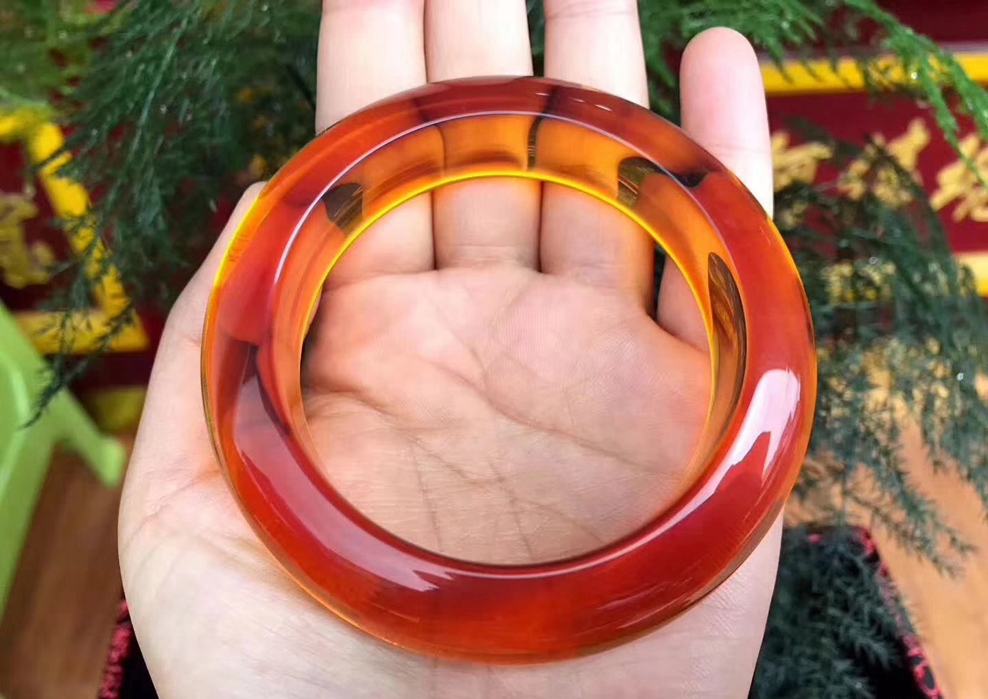 血珀的鑒定和價格，一篇文章全說清了！