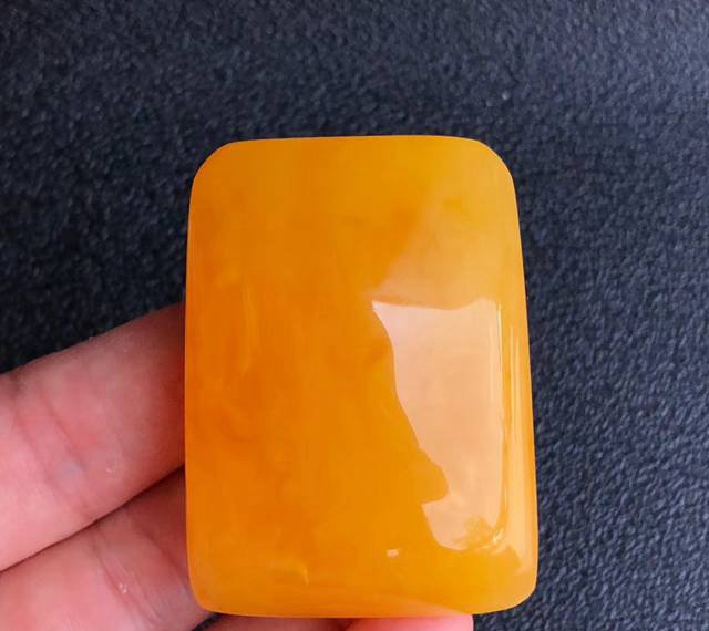 真正的雞油黃料是這樣的，你那竄是朔料！