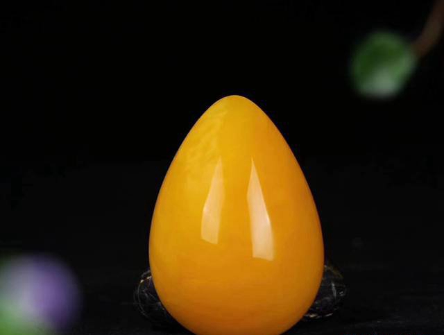 雞油黃蜜蠟價格多少錢一克？