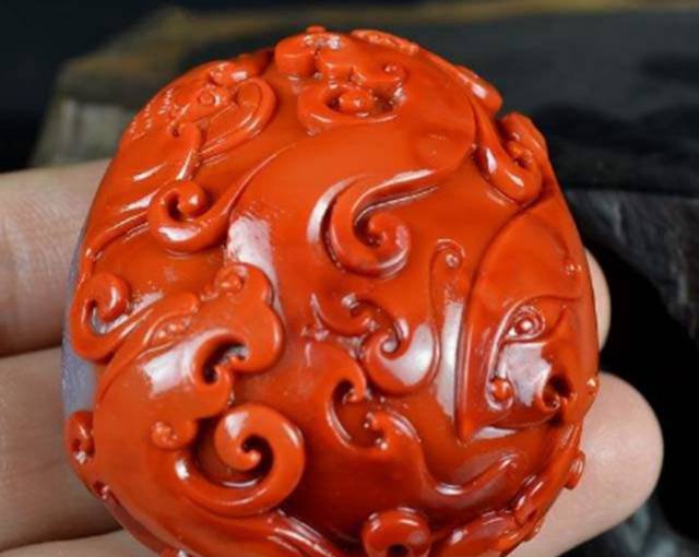 選擇柿子紅南紅瑪瑙后期竟然能錢生錢？