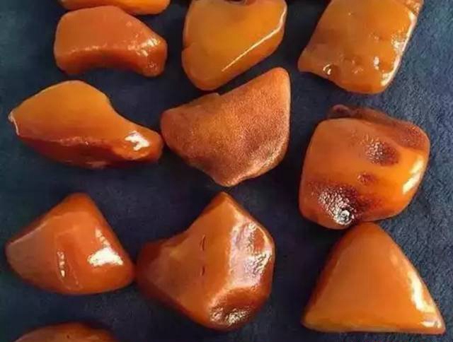 蜜蠟原石的價格怎么樣，最新行情大揭秘！