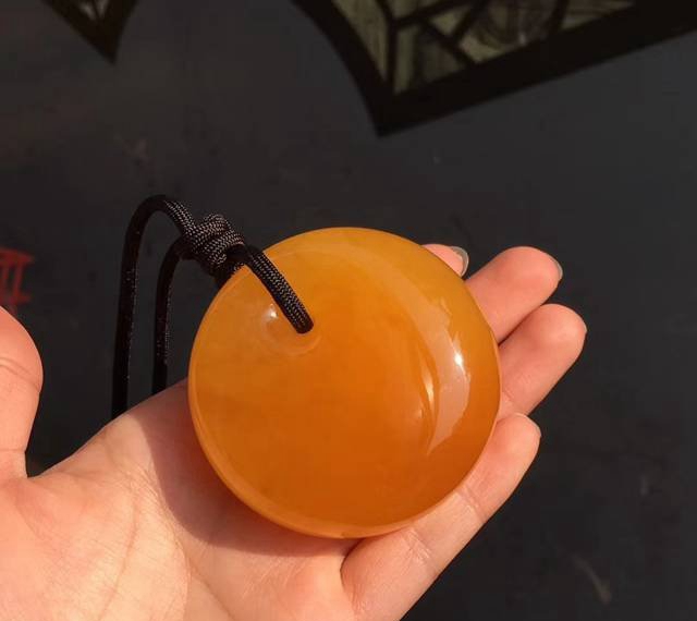 雞油紅蜜蠟市場價