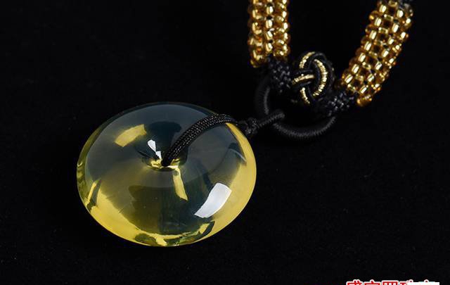多米尼加藍珀的價格與其地位，真的匹配嗎？