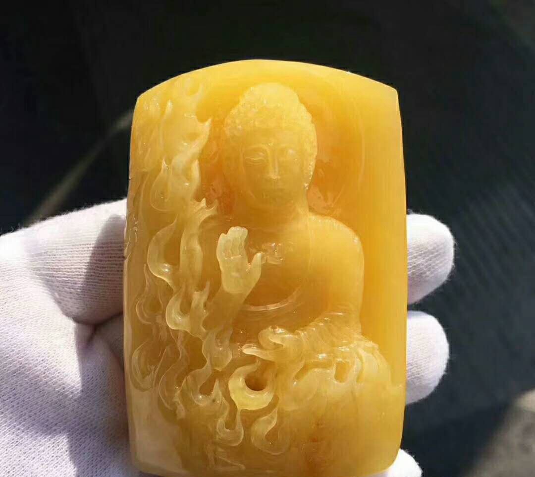 雞油黃蜜蠟雕件價格