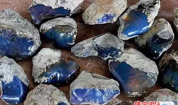揭秘：蜜蠟原石要多少錢一克？