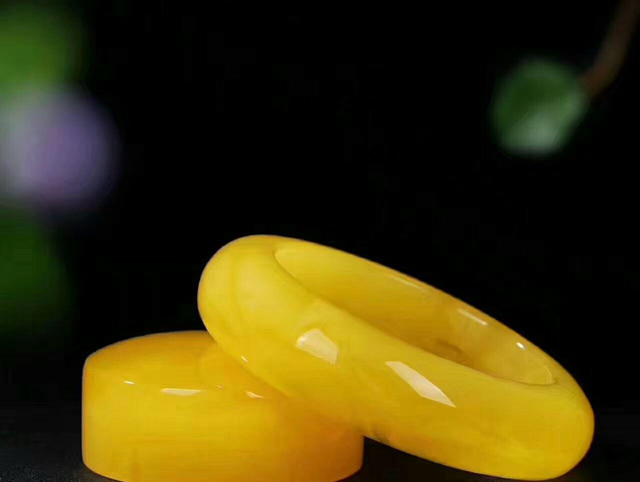 談談如何判斷雞油黃蜜蠟的價格！
