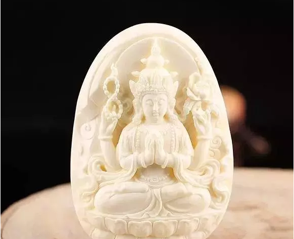 俄羅斯象牙白蜜蠟價格多少錢一克呢？