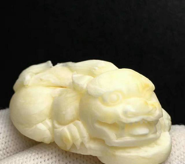 蜜蠟腦紋白蜜市場價格，什么是蜜蠟腦紋？