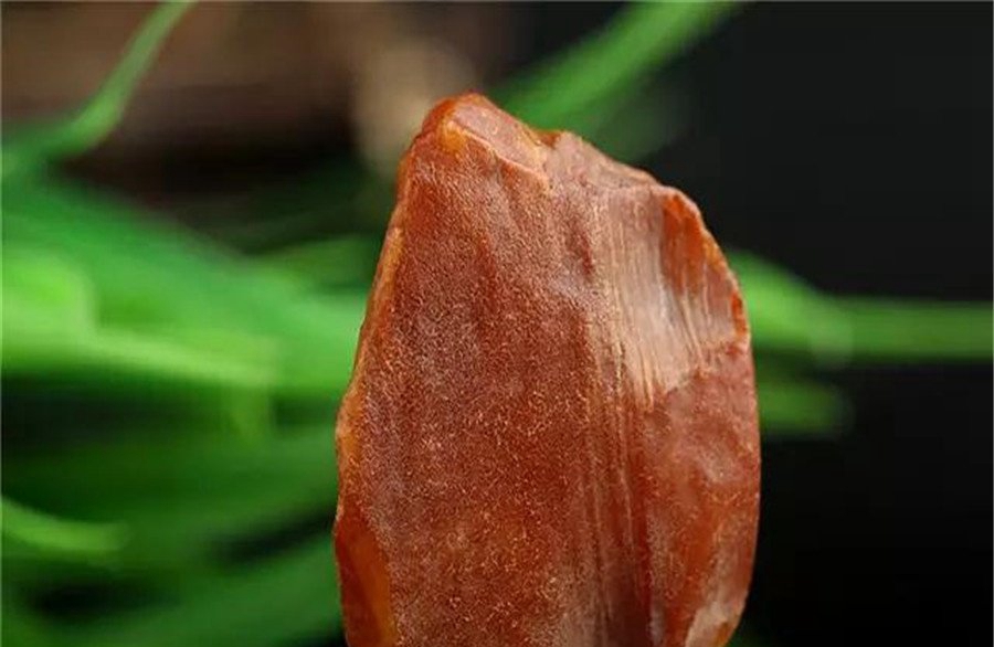 原石蜜蠟多少錢一克，如何判斷蜜蠟是的價格？