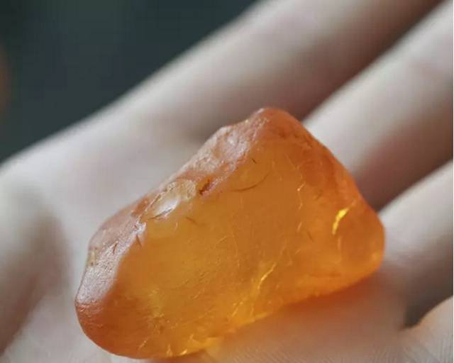 原始金絞蜜蠟圖片，這種美很難用言語形容！