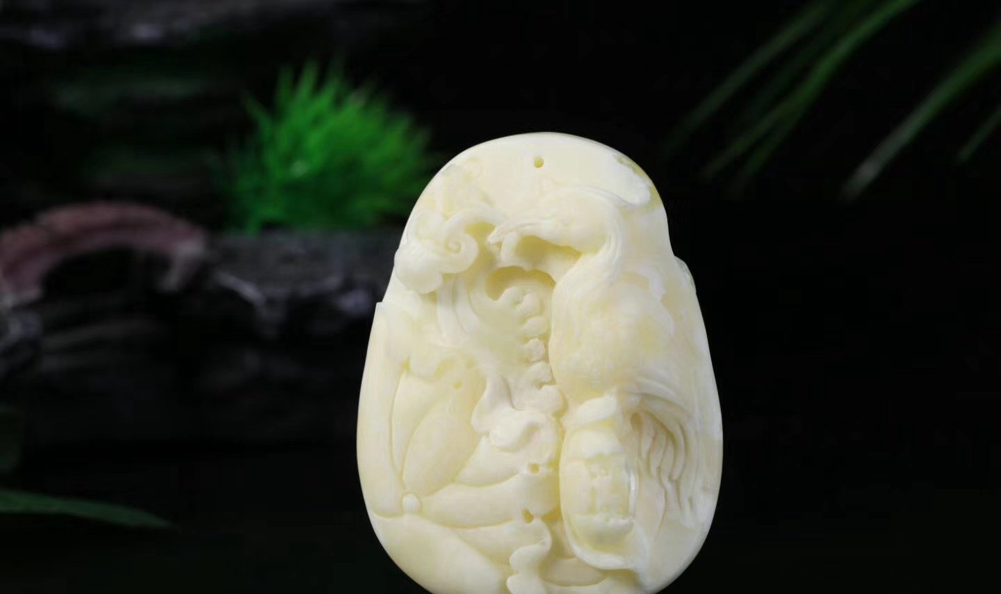 白蜜蠟的價格多少一克，白蜜蠟價格受哪些因素影響？