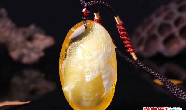 金絞白蜜蠟，比雞油黃還珍貴的蜜蠟！