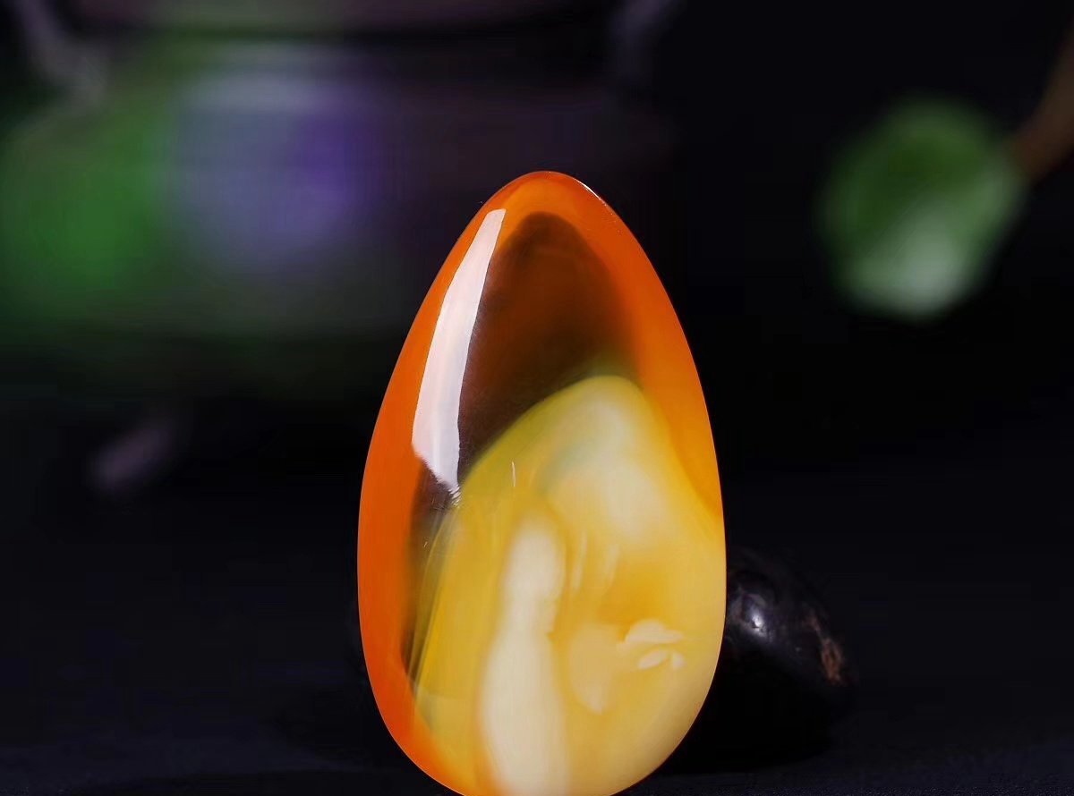 金絞蜜蠟多少錢一克，原來影響價格的幕后“黑手”是它！