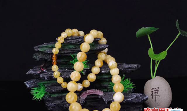 白花蜜蠟的價格多少錢呢，不清楚的朋友看過來！