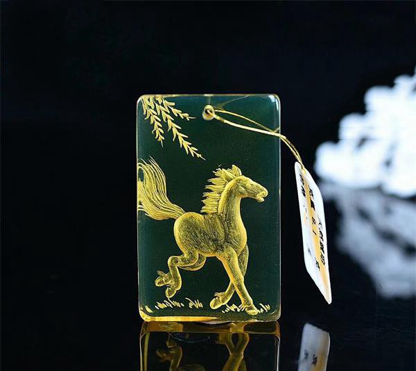 墨西哥藍珀的價值，凈度高、熒光效應強！