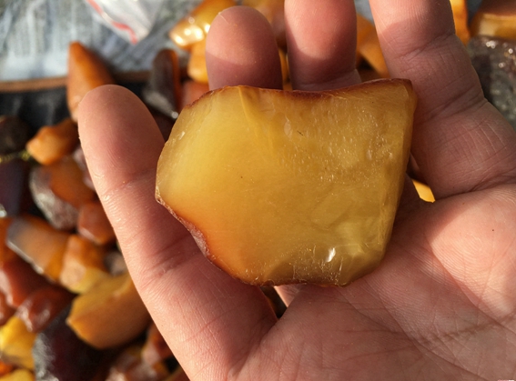 白花蜜蠟圖片原石價格