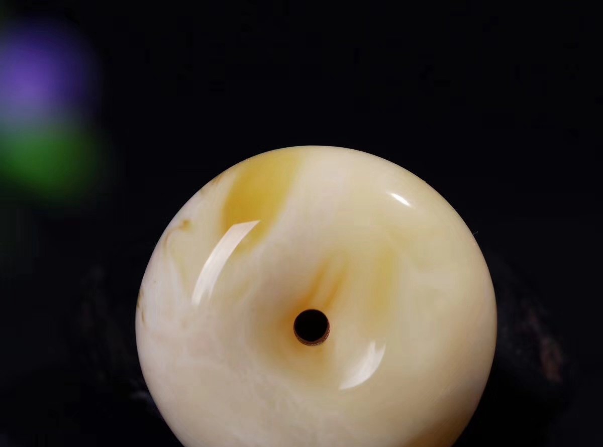 白花蜜蠟掛墜價格，90%人搞不清白花與白蜜的關系！