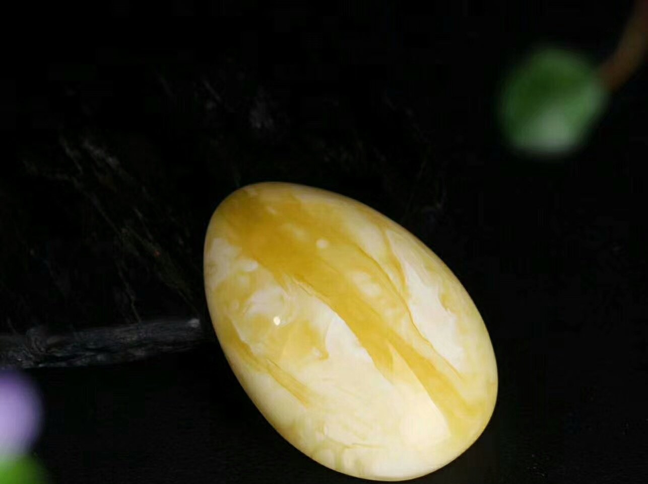 白花蜜蠟掛墜價格，90%人搞不清白花與白蜜的關系！