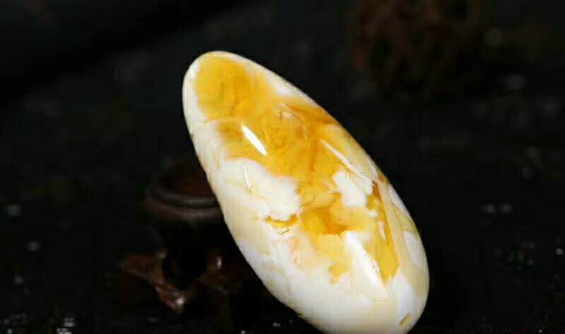 俄羅斯花白蜜蠟價格，分分鐘為你揭秘！