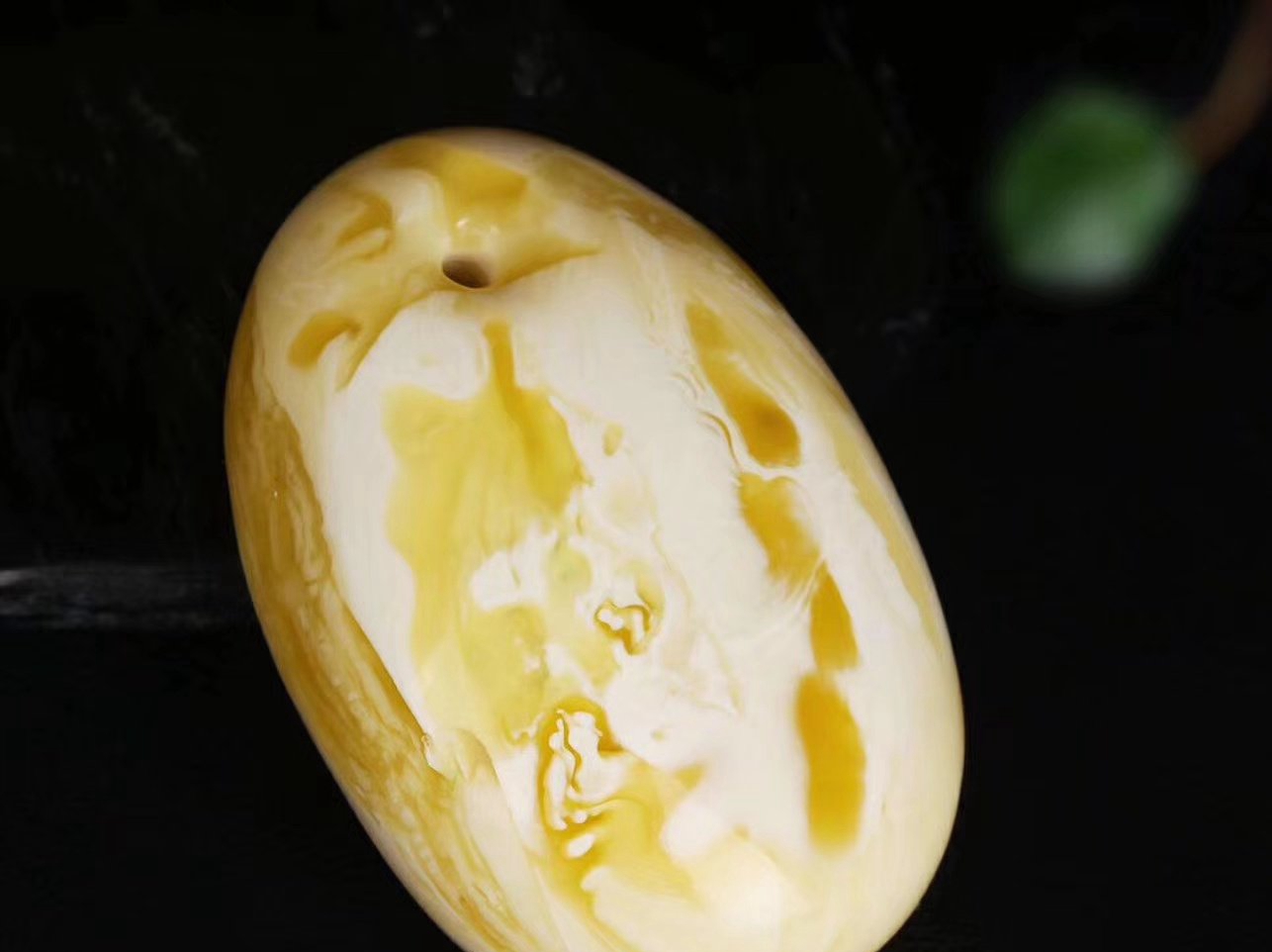 白花蜜蜜蠟價格比黃蜜蠟貴嗎?你絕對想不到的真相!