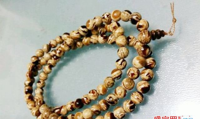 花珀多少錢一克，說出來你或許都不敢信！