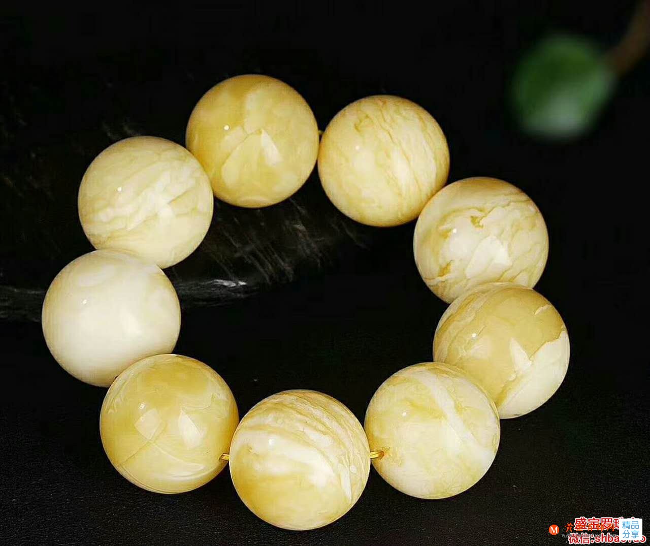 白花滿蜜蠟一克多少錢？