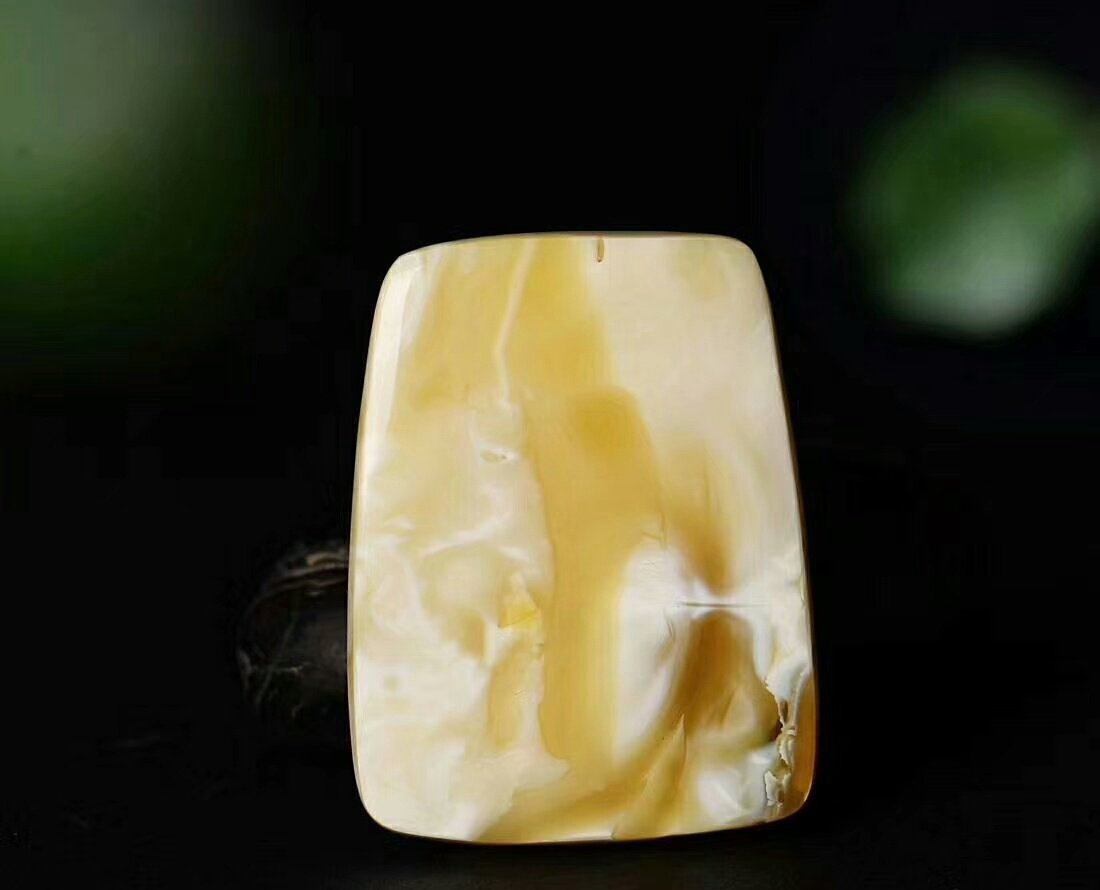 你不應該只關注白花蜜蠟的價格，還要
