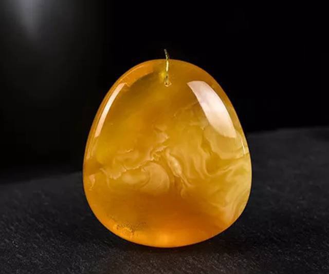 金絞蜜蠟好嗎，什么樣的才是好金絞蜜蠟？