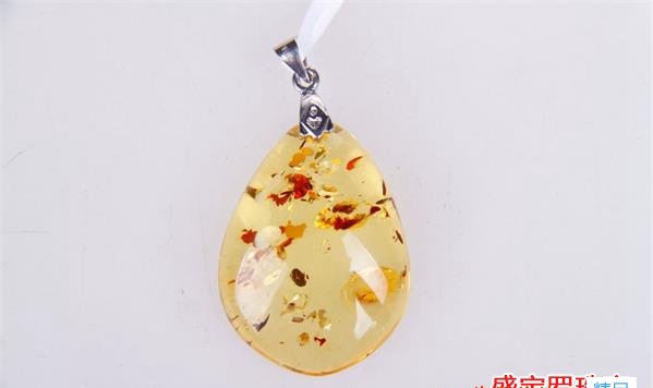 花珀琥珀手串價格，據說僅有1%的人知道！