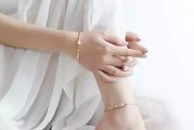 耳墜什么寓意？情侶腳鏈寓意？送胸針的寓意【解析大全】