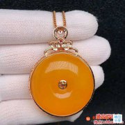琥珀與蜜臘的區別是什么，琥珀蜜蠟為什么會存在價格差？