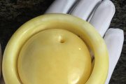 蜜蠟手鐲怎么辨別真假?