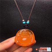 蜜蠟掛件配什么鏈子，這么搭最好看