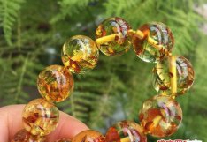 爆花金珀價格，什么是爆花？