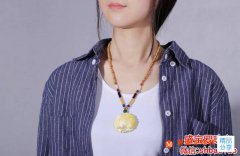 女士蜜蠟吊墜價格及圖片欣賞