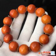 琥珀老蜜蠟佛珠價格