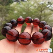 藍珀血珀那個更具收藏價值