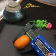 老蜜蠟手串價格及圖片，老蜜蠟如何保養？