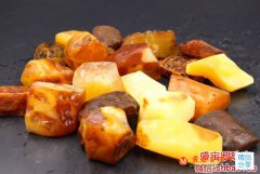 中國哪里產蜜蠟原石，沒想到竟然還有三個！